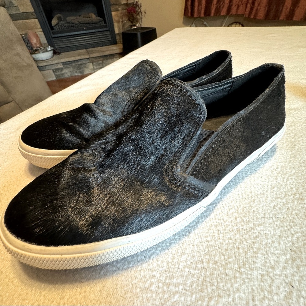(7.5) Salt N Peppa Kenneth Cole Reaction Cow Hair Black Loafers